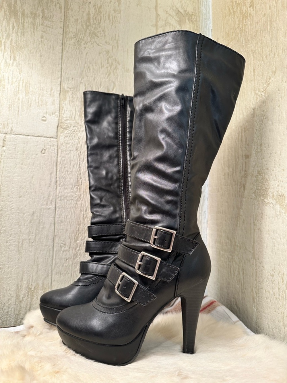 🔥GLO Black High-Heel Mid-Calf Buckle Platform Boots - Size 7M